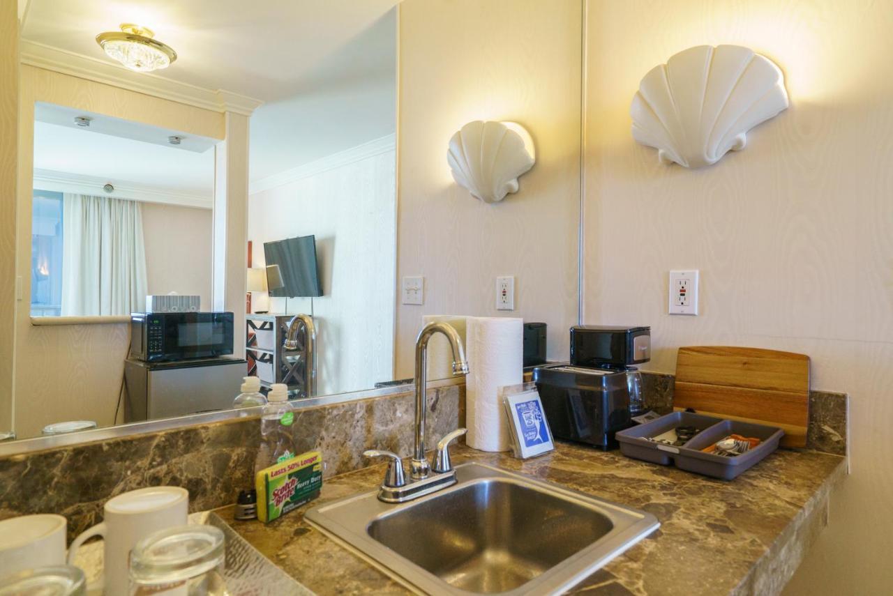 Studio Unit At The Royal Garden, In Waikiki ワイキキ・ロイヤルガーデン ホノルル エクステリア 写真