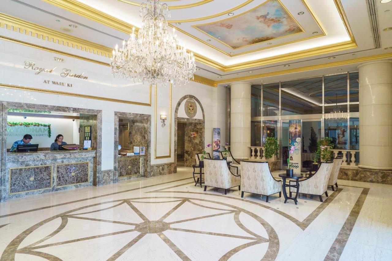 Studio Unit At The Royal Garden, In Waikiki ワイキキ・ロイヤルガーデン ホノルル エクステリア 写真